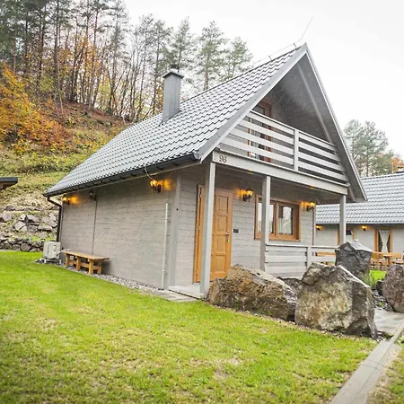 Pod Hradom 2 Uhrovske Podhradie