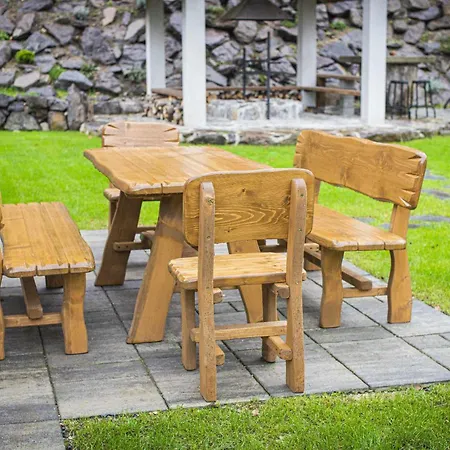 Pod Hradom 2 山林小屋 Uhrovske Podhradie