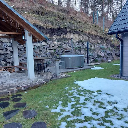 Pod Hradom 2 Uhrovske Podhradie