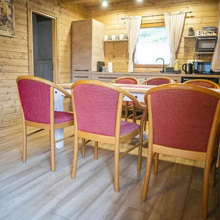Pod Hradom 2 Lodge *