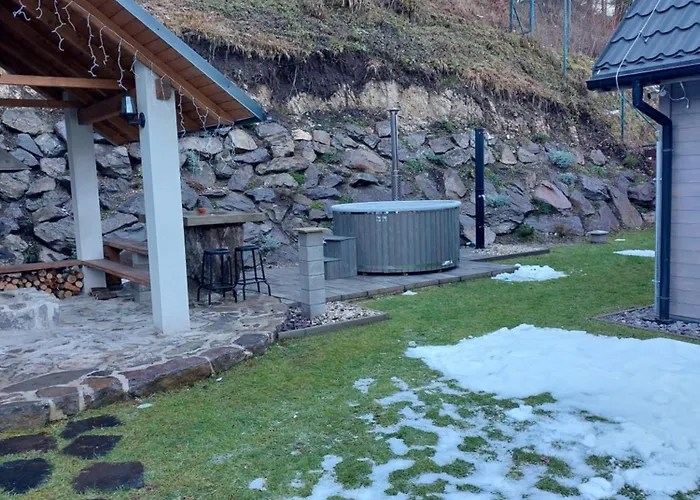 Pod Hradom 2 Uhrovske Podhradie